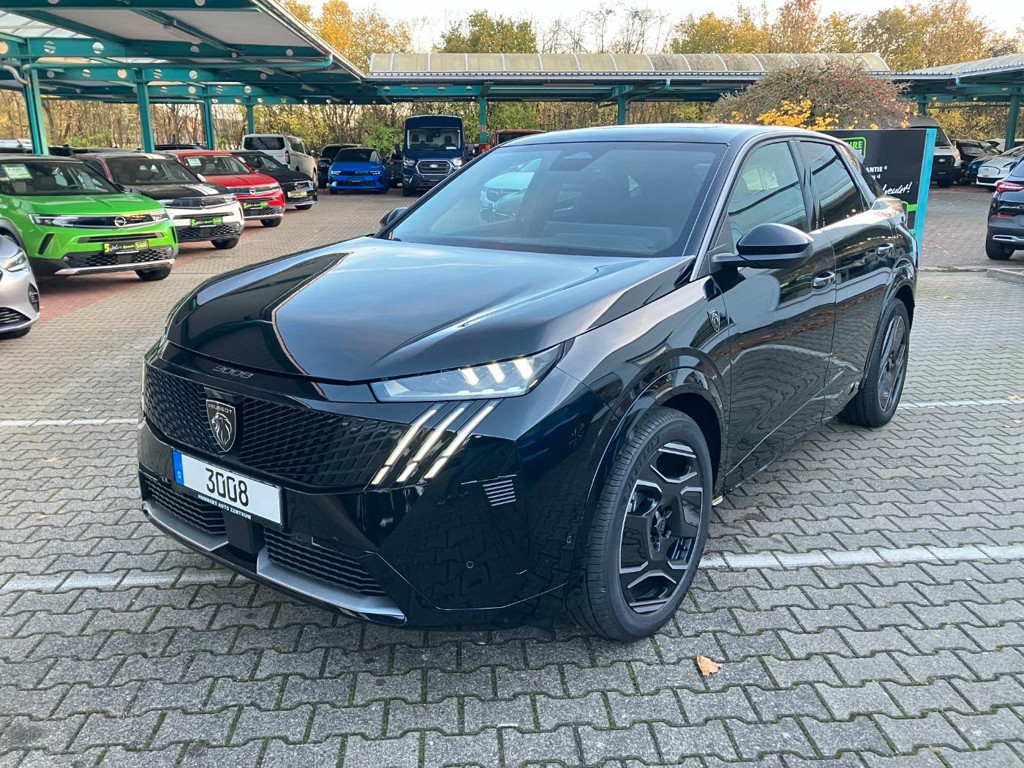 Peugeot E-3008