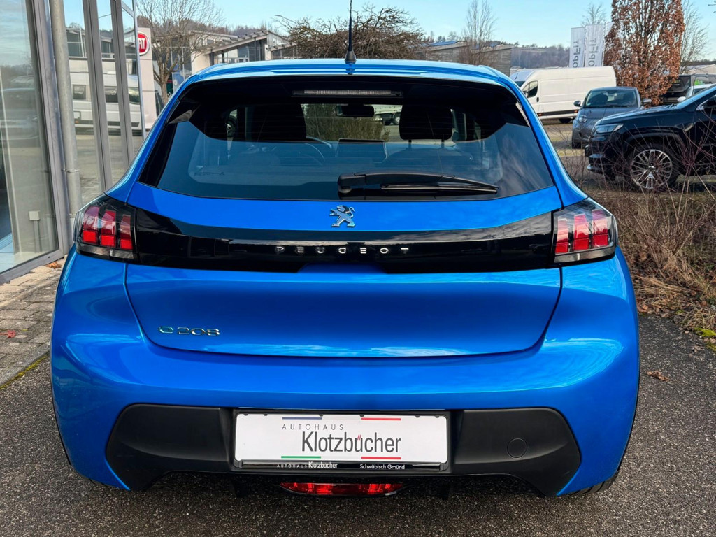 Peugeot e-208