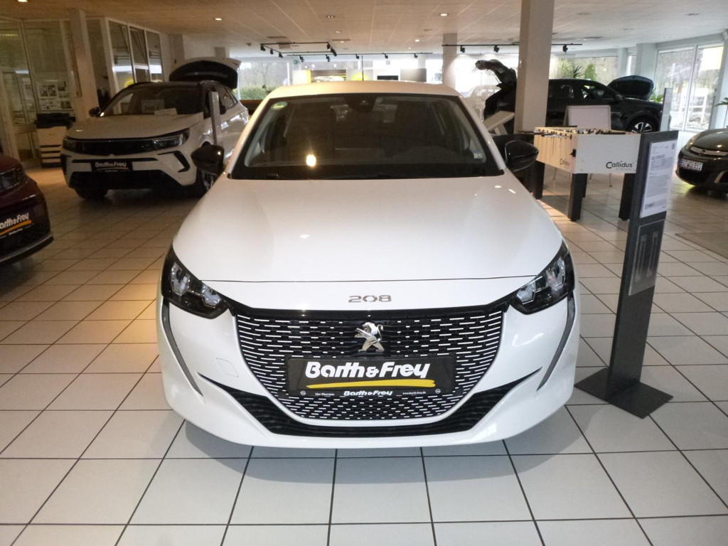 Peugeot e-208