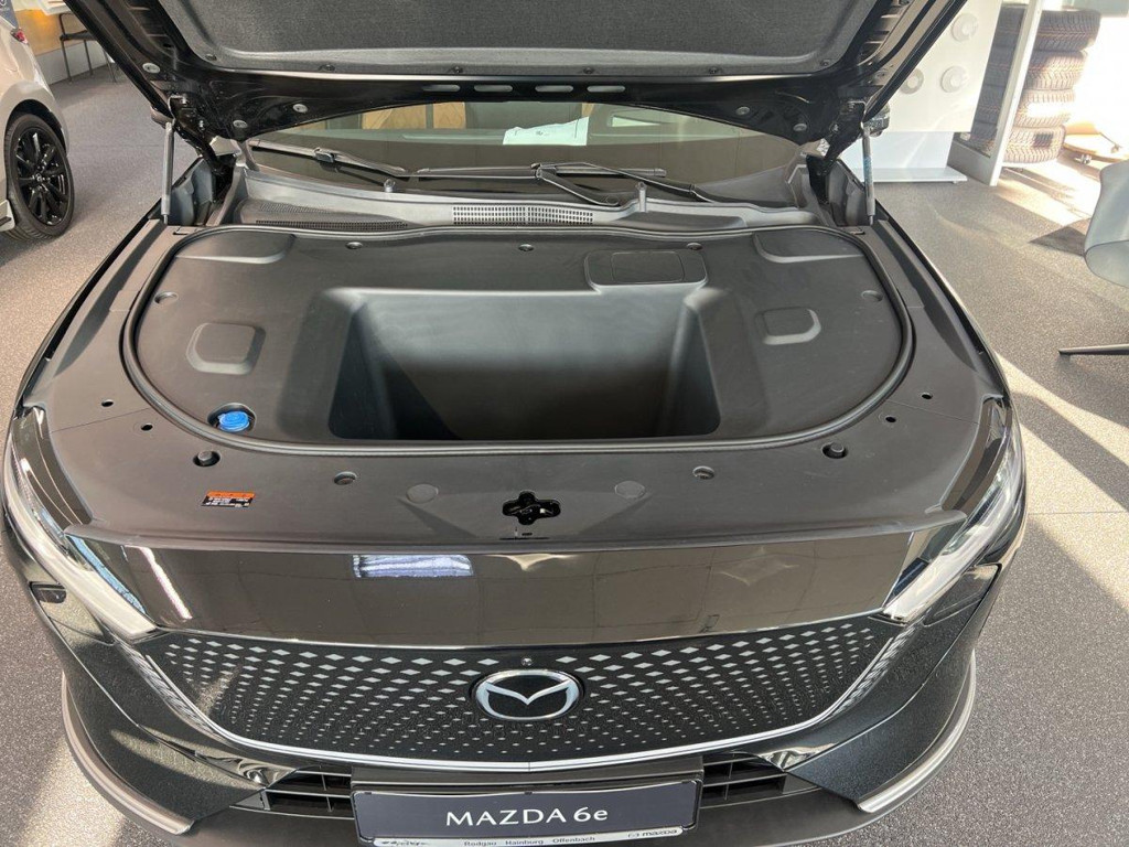Mazda 6e