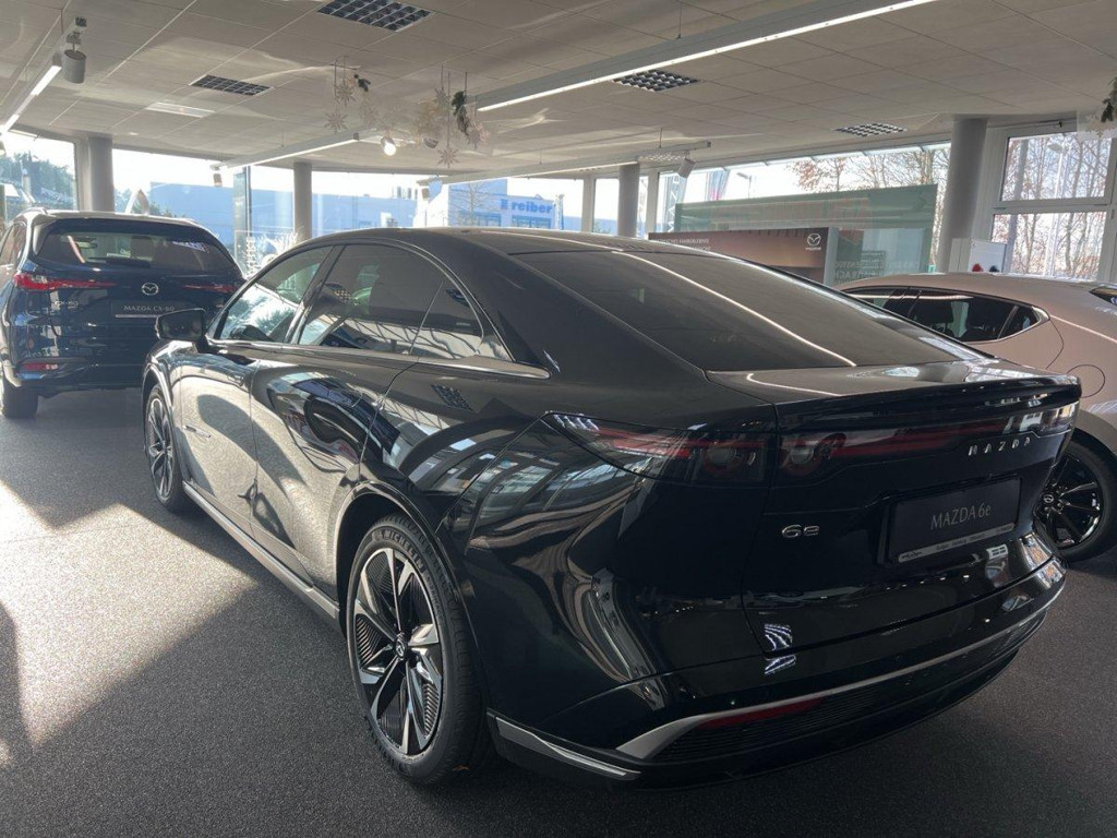 Mazda 6e