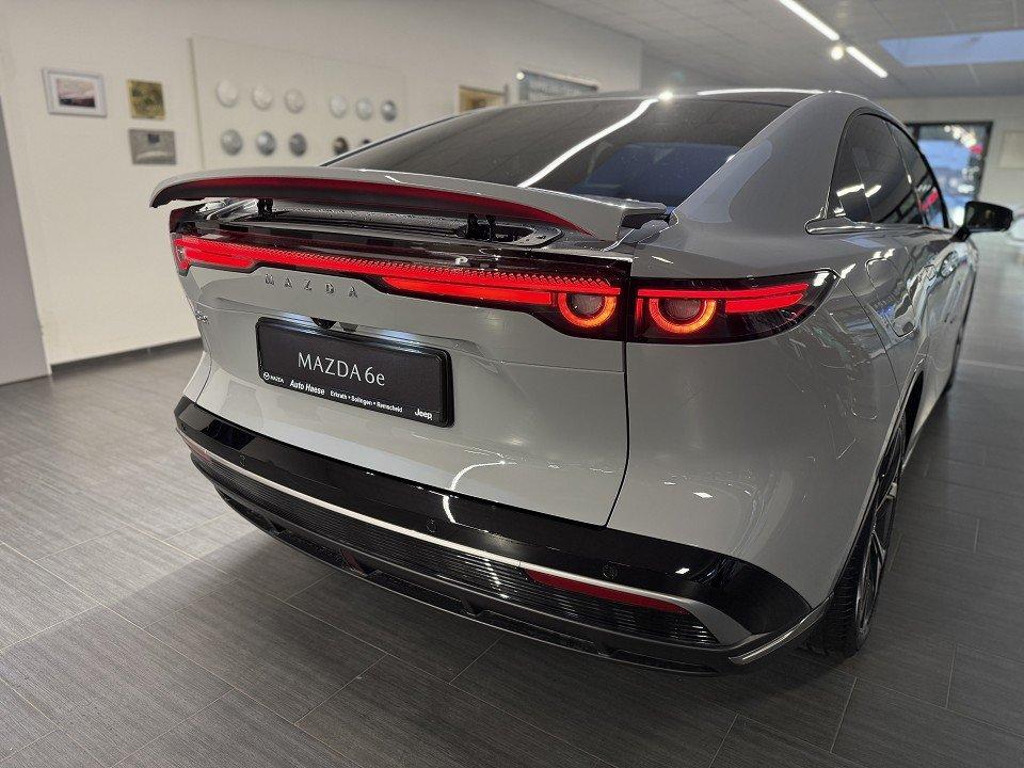 Mazda 6e