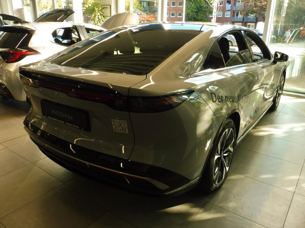 Mazda 6e