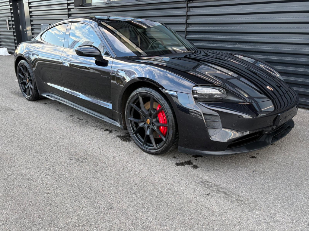 Porsche Taycan