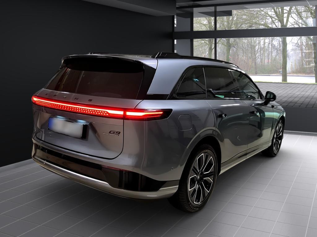 Xpeng G9