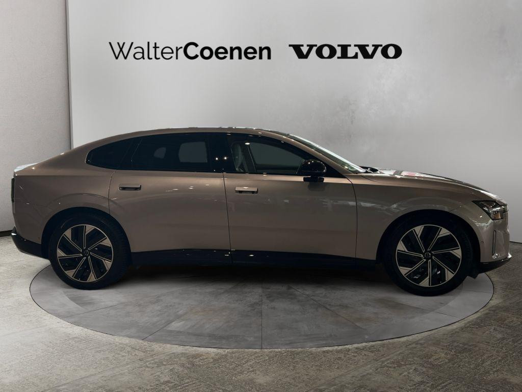 Volvo ES90