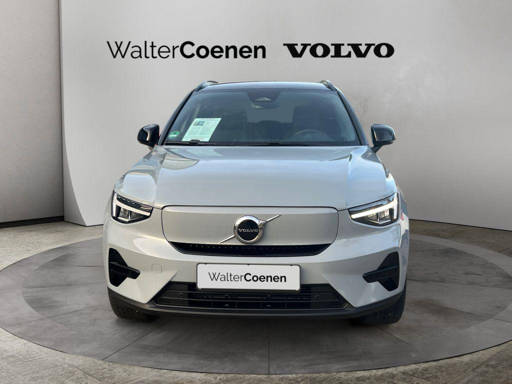 Volvo EX40