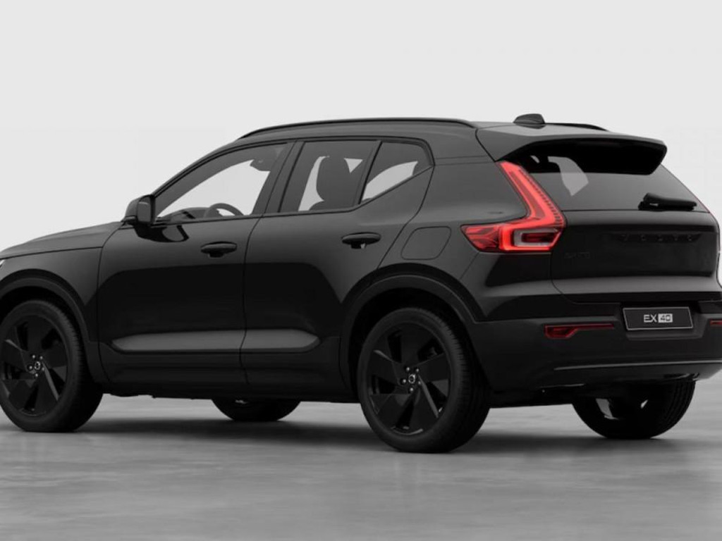 Volvo EX40