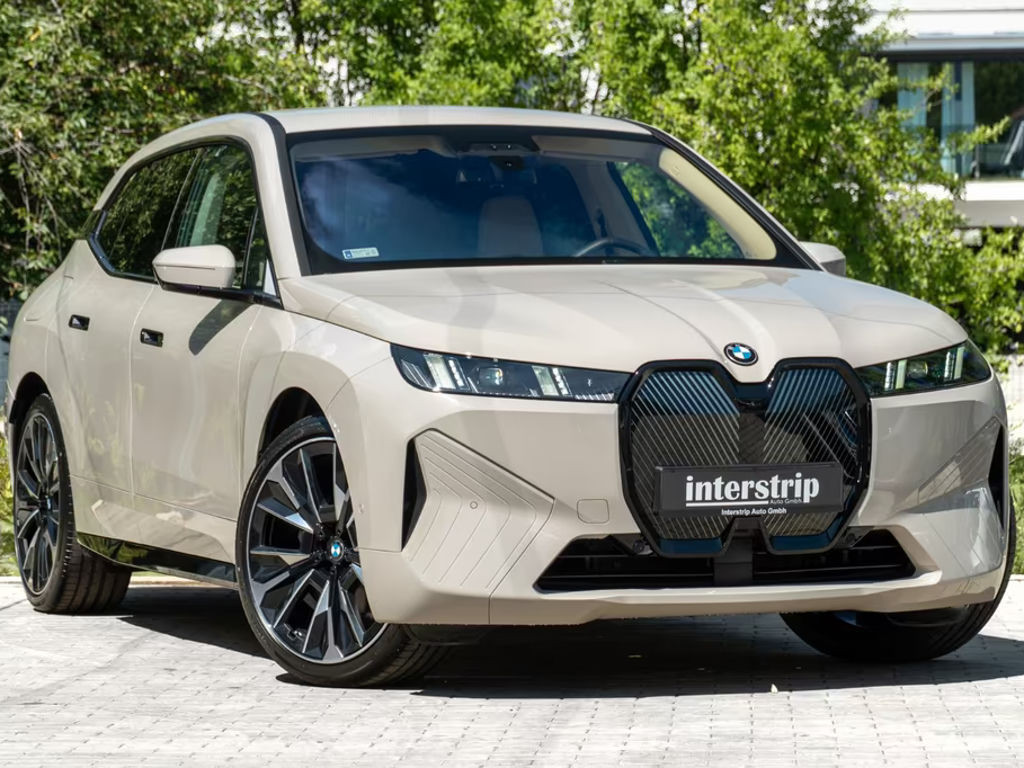 BMW iX