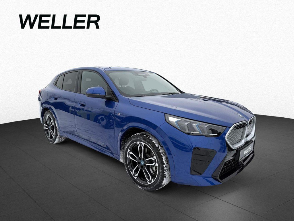 BMW iX2