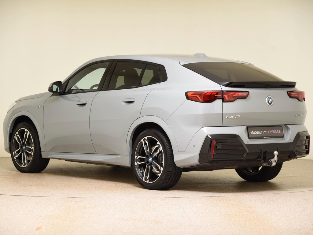 BMW iX2