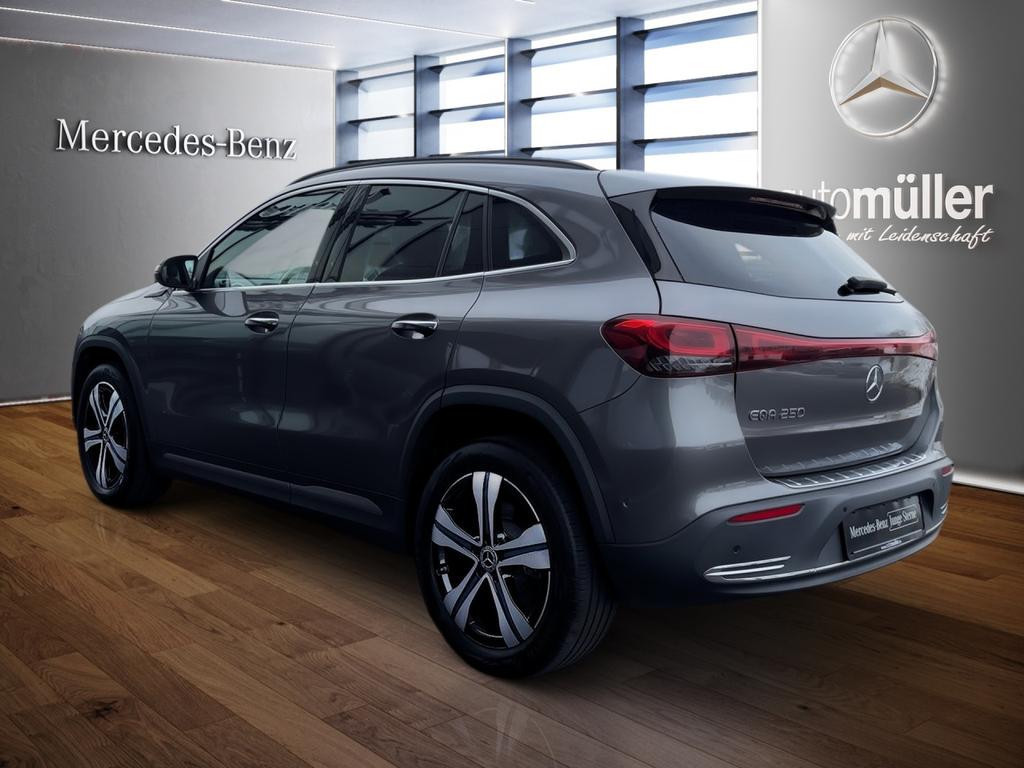 Mercedes-Benz EQA