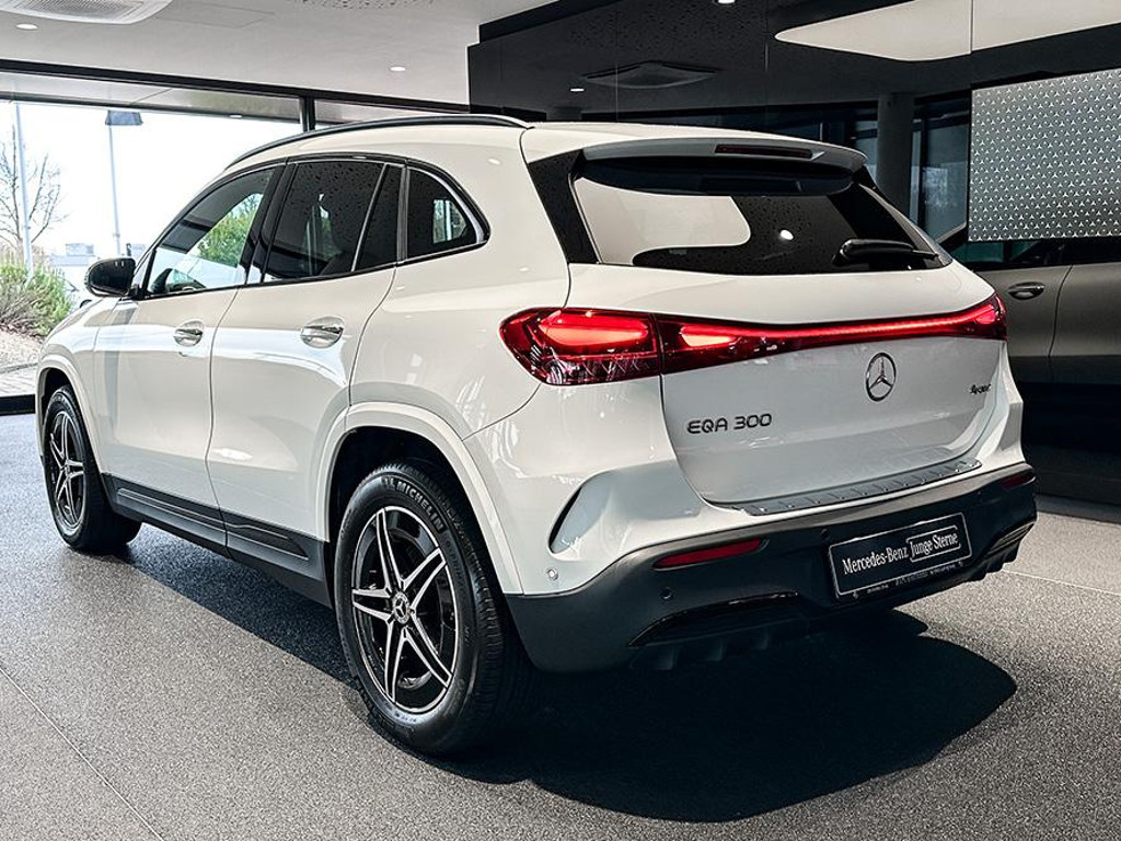 Mercedes-Benz EQA