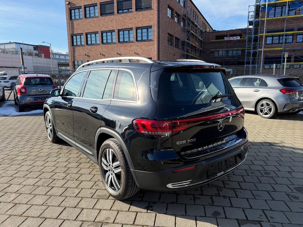 Mercedes-Benz EQB