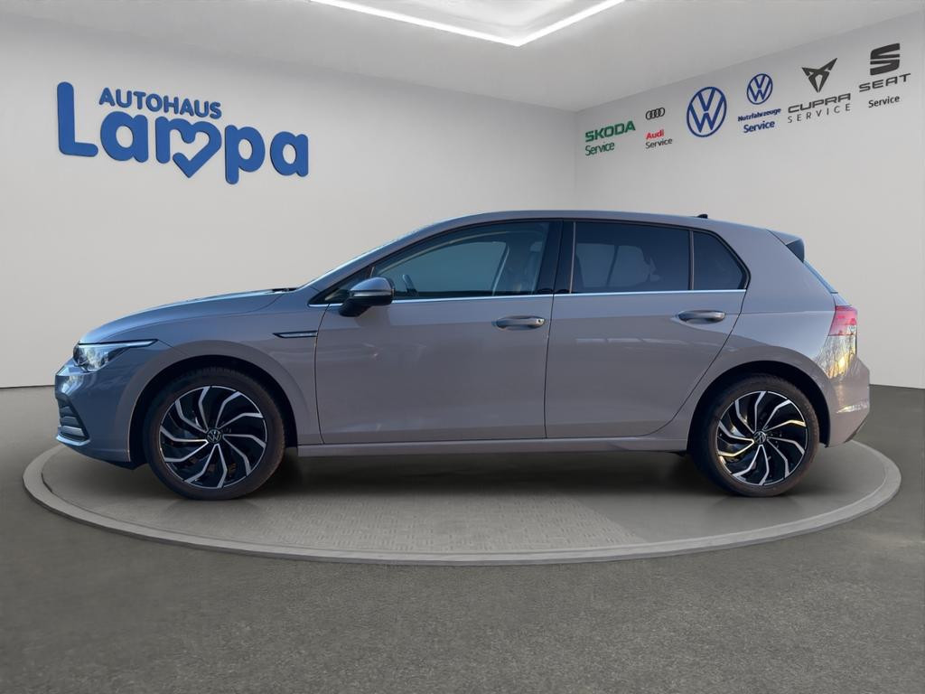Volkswagen Golf 2022 Benzine