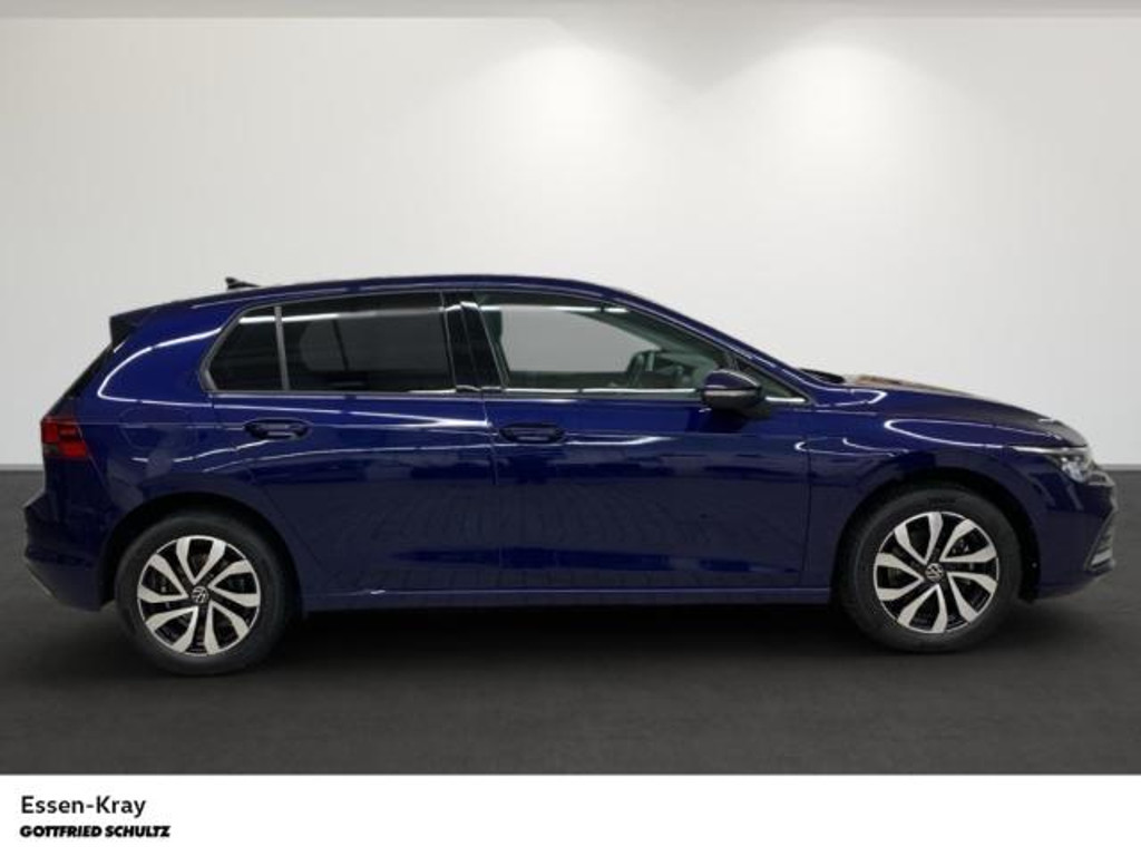 Volkswagen Golf 2023 Benzine