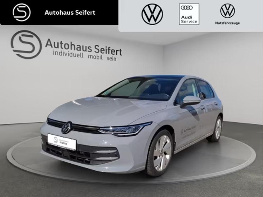 Volkswagen Golf 2024 Benzine