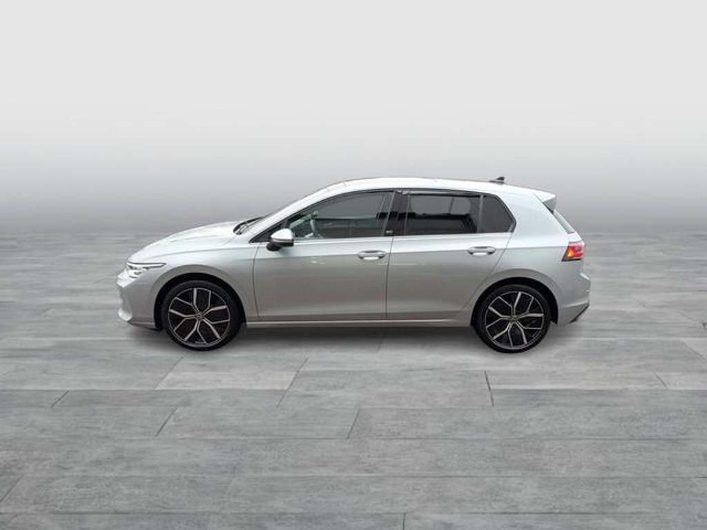 Volkswagen Golf 2024 Benzine