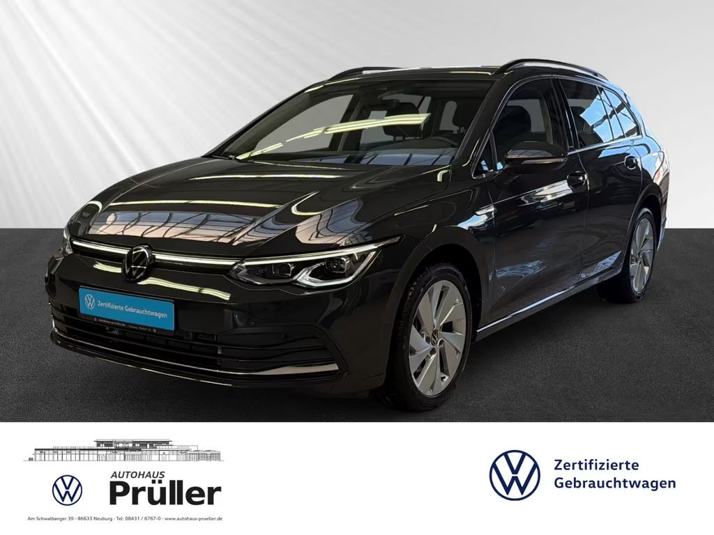 Volkswagen Golf 2023 Benzine