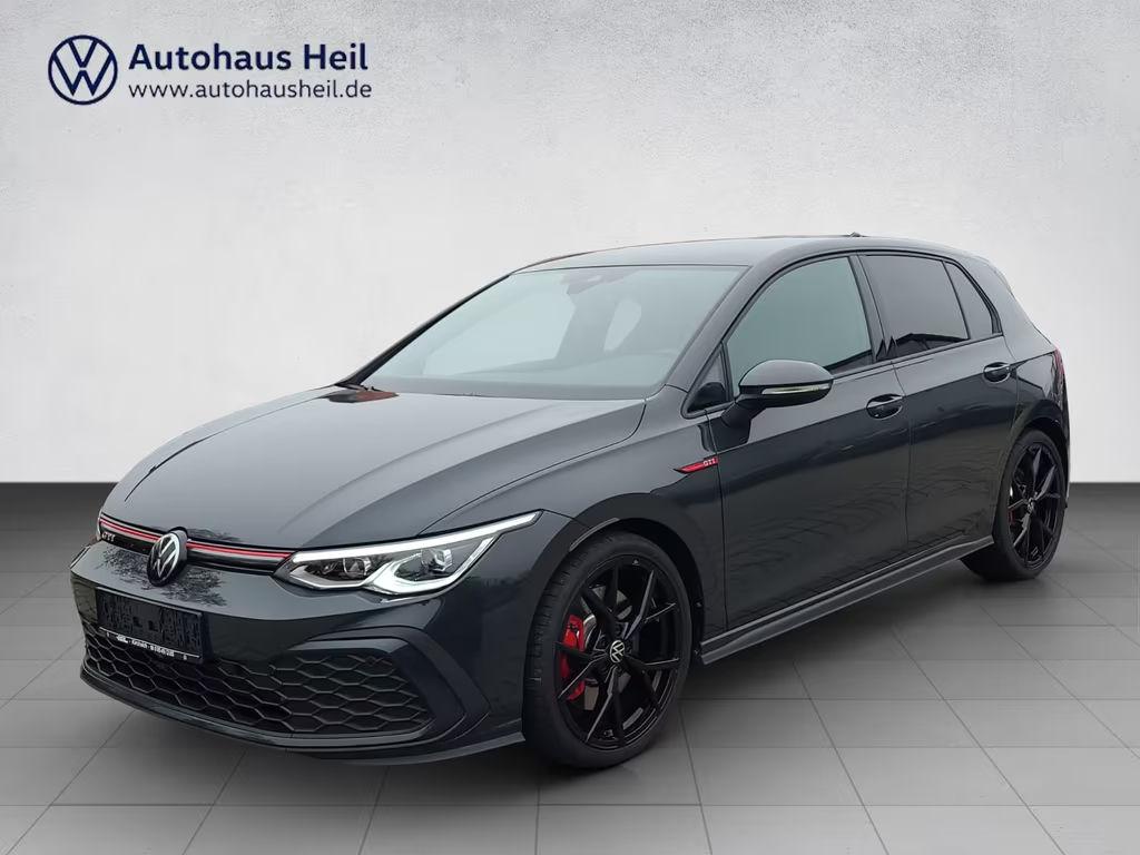 Volkswagen Golf 2023 Benzine
