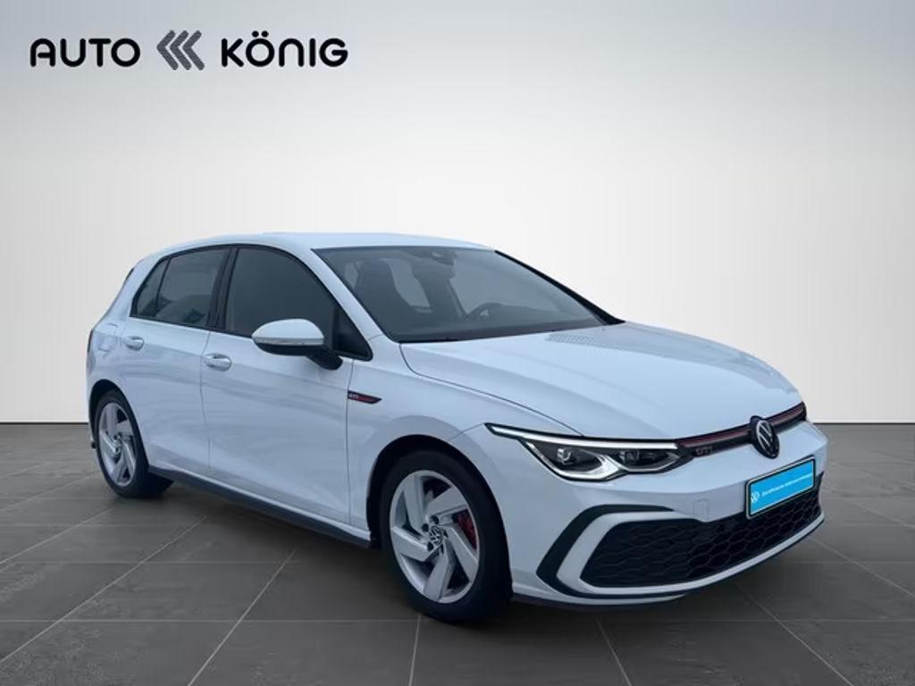 Volkswagen Golf 2024 Benzine