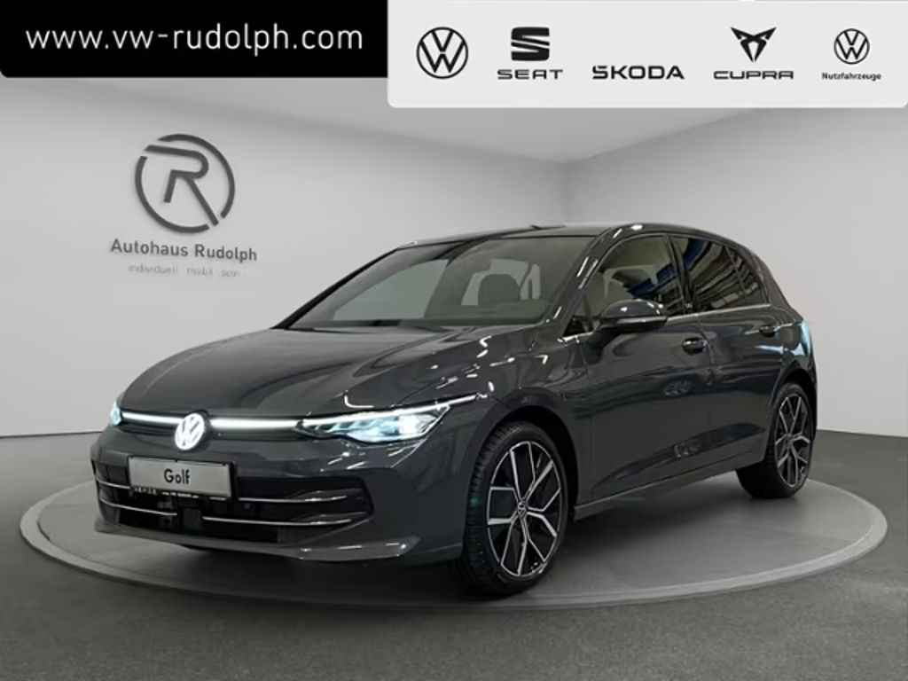Volkswagen Golf 2024 Benzine
