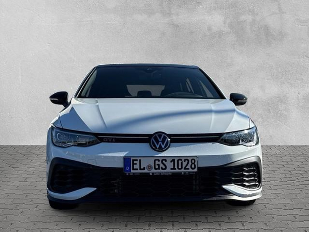 Volkswagen Golf 2024 Benzine