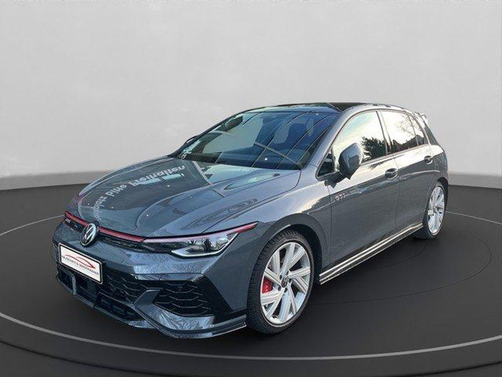 Volkswagen Golf 2025 Benzine