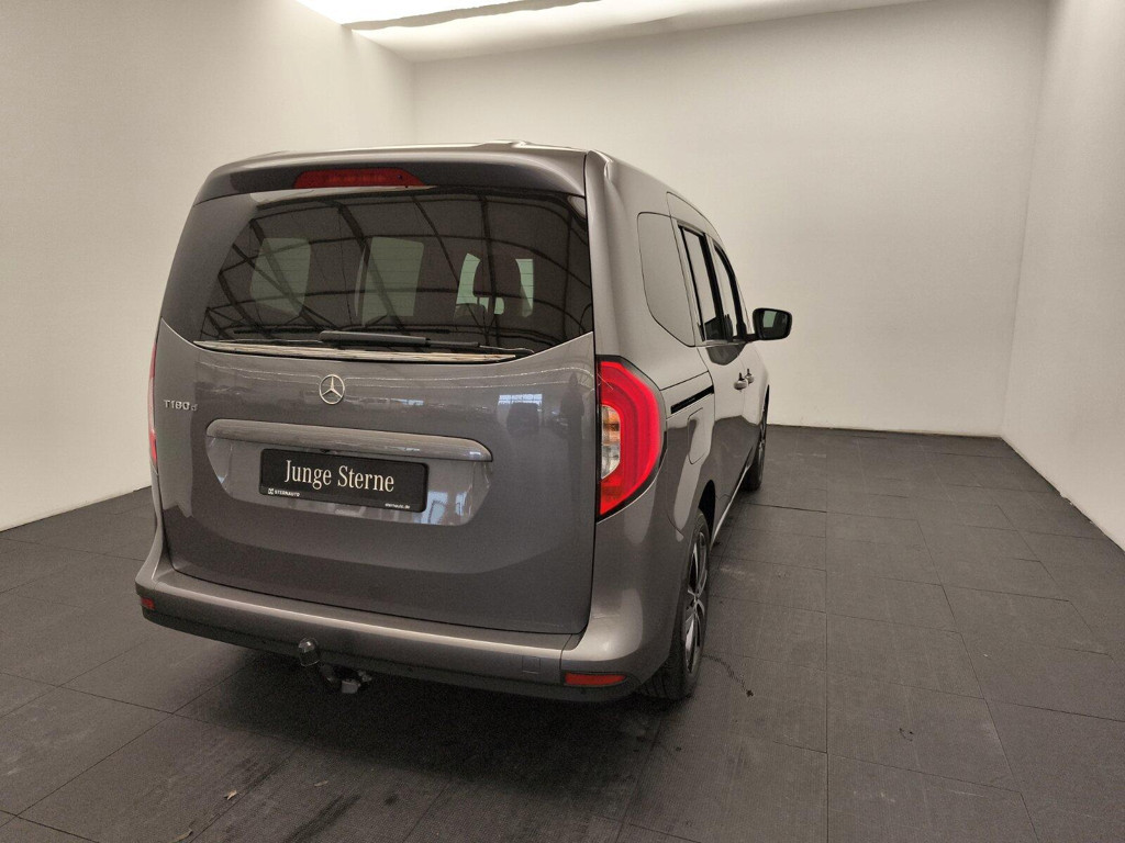 Mercedes-Benz T 180