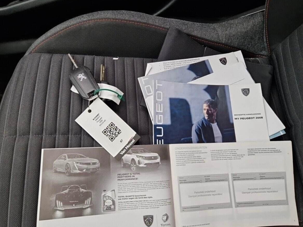 Peugeot 2008 2022 Benzine