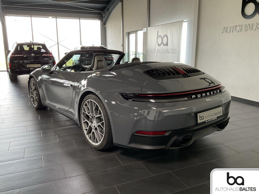 Porsche 992