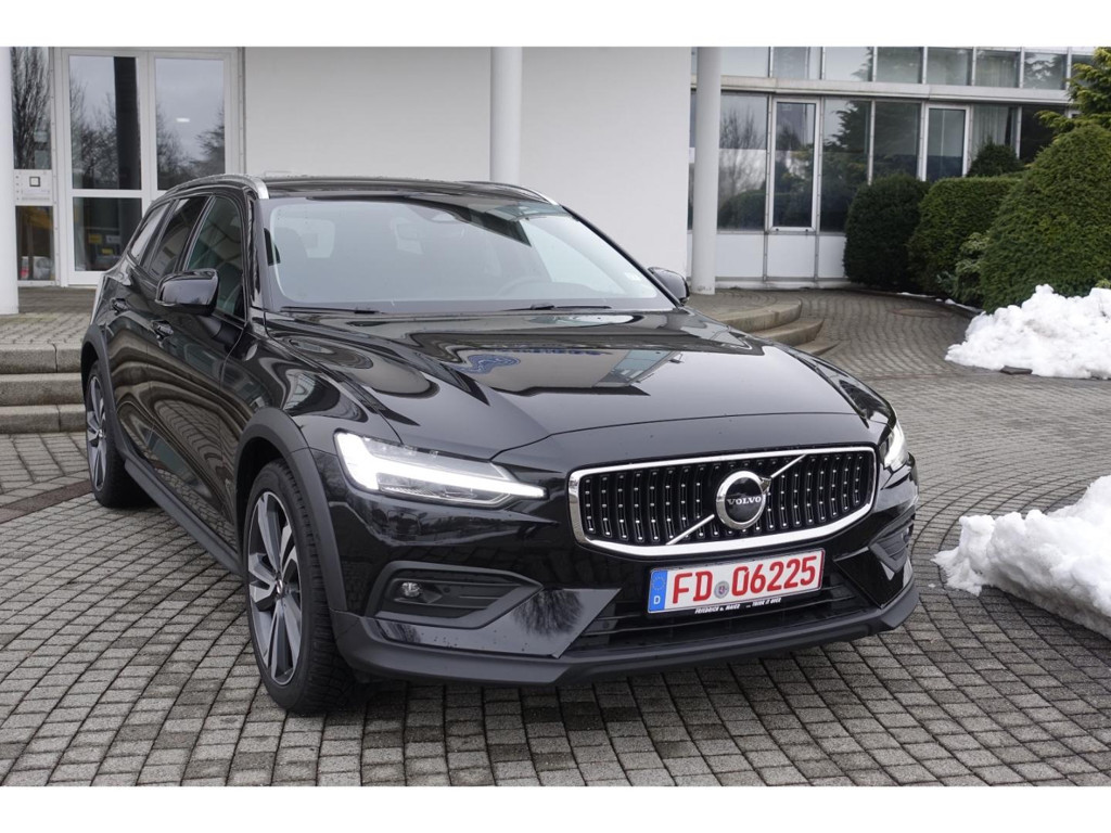 Volvo V60 Cross Country 2023 Diesel