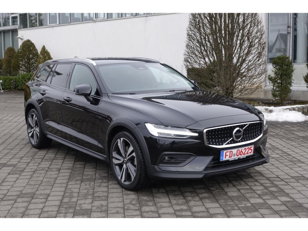 Volvo V60 Cross Country