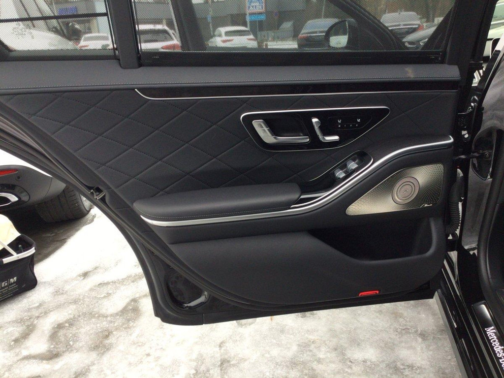 Mercedes-Benz S-Klasse