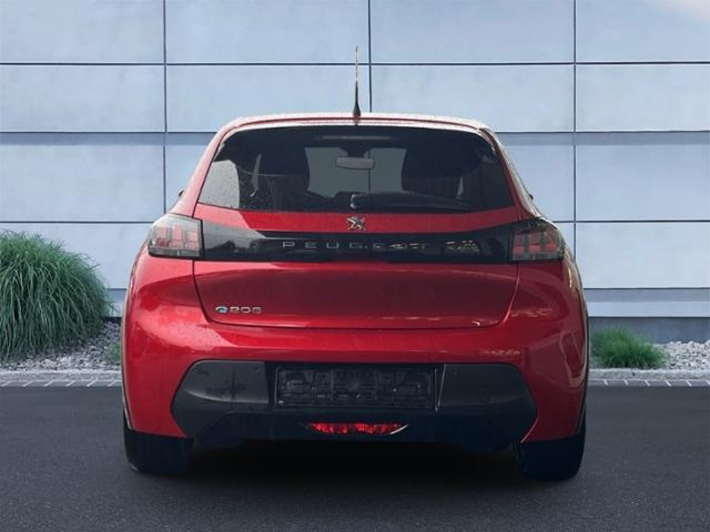 Peugeot e-208
