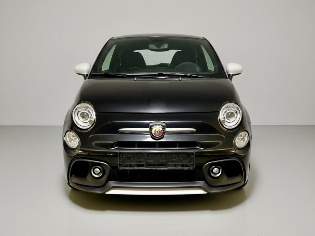 Abarth 695 2021 Benzine