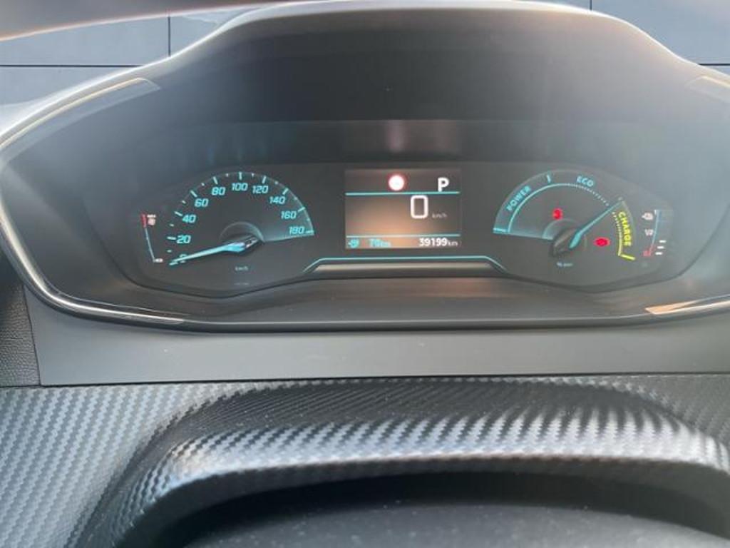 Peugeot e-2008