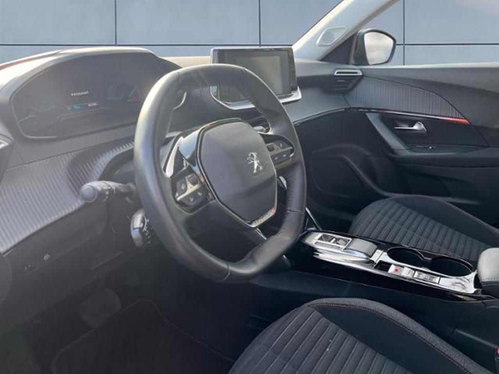 Peugeot e-2008