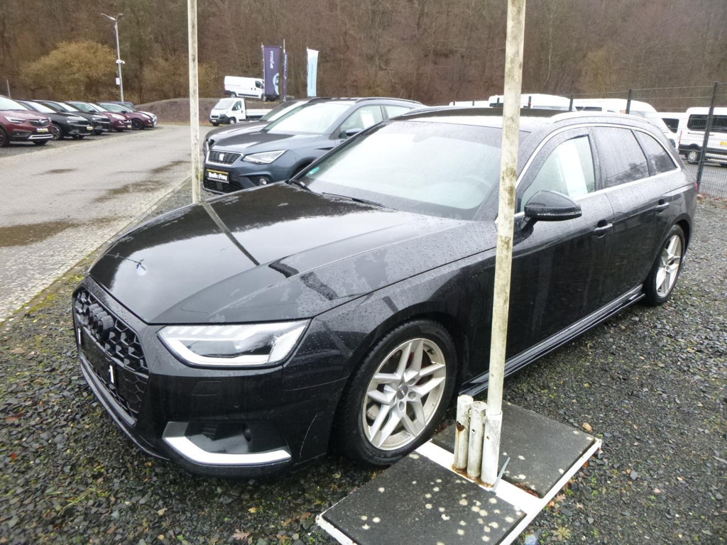 Audi A4 2021 Benzine