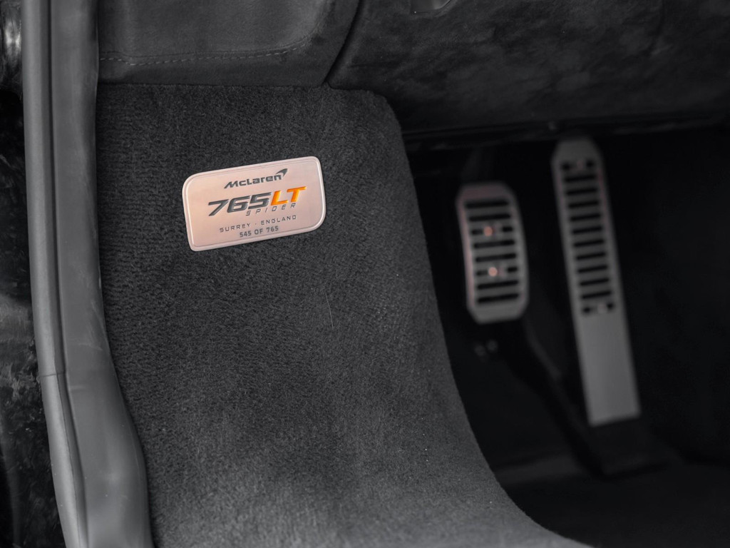 McLaren 765LT