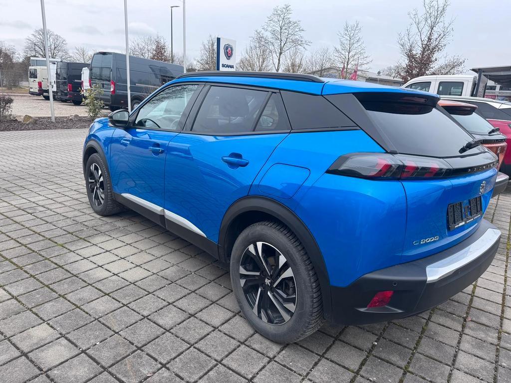 Peugeot e-2008