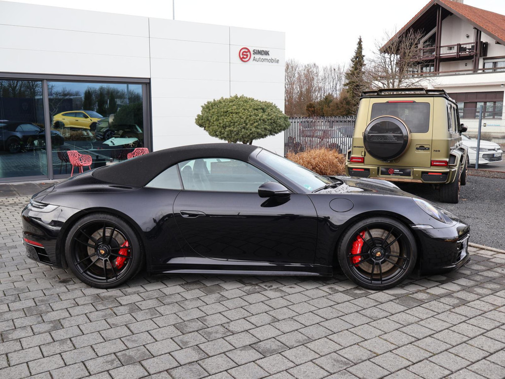Porsche 992