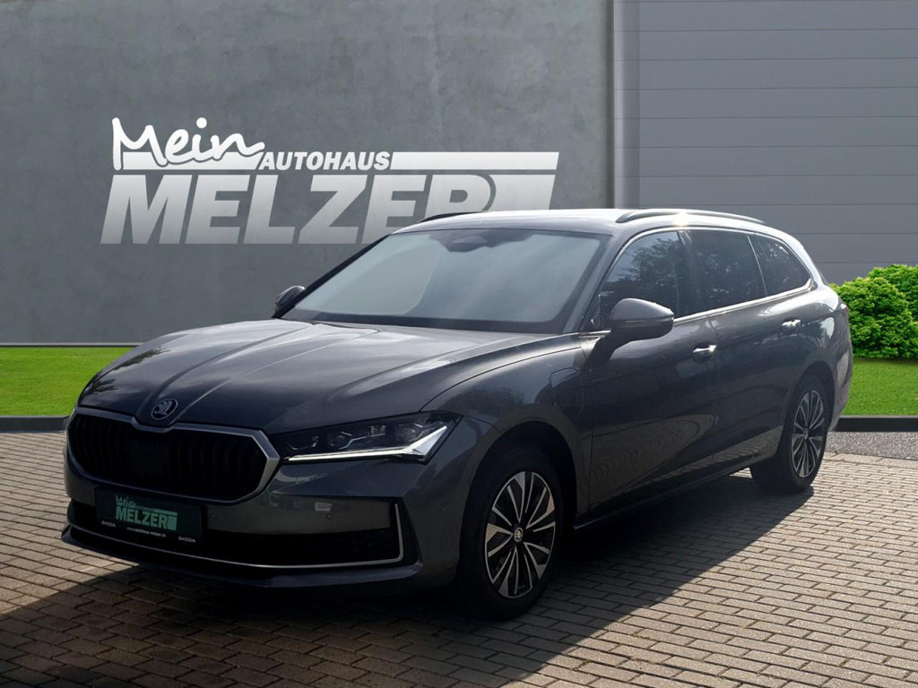 Skoda Superb 2025 Hybride Benzine