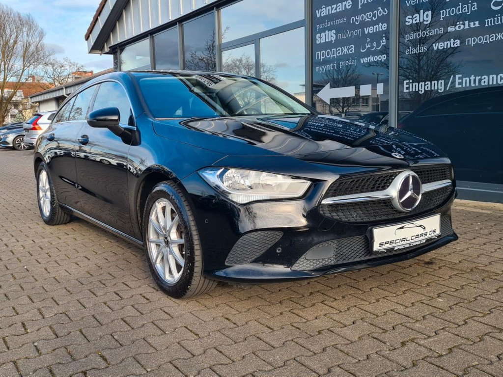 Mercedes-Benz CLA-Klasse 2023 Benzine