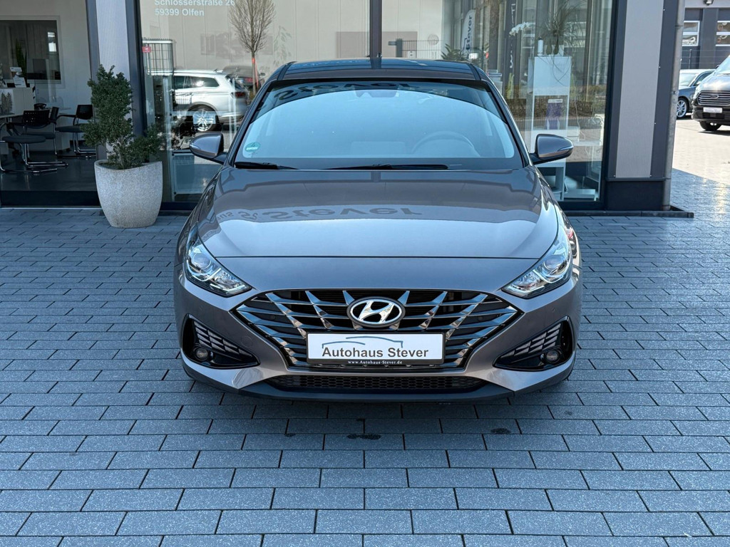 Hyundai i30 2022 Hybride Benzine
