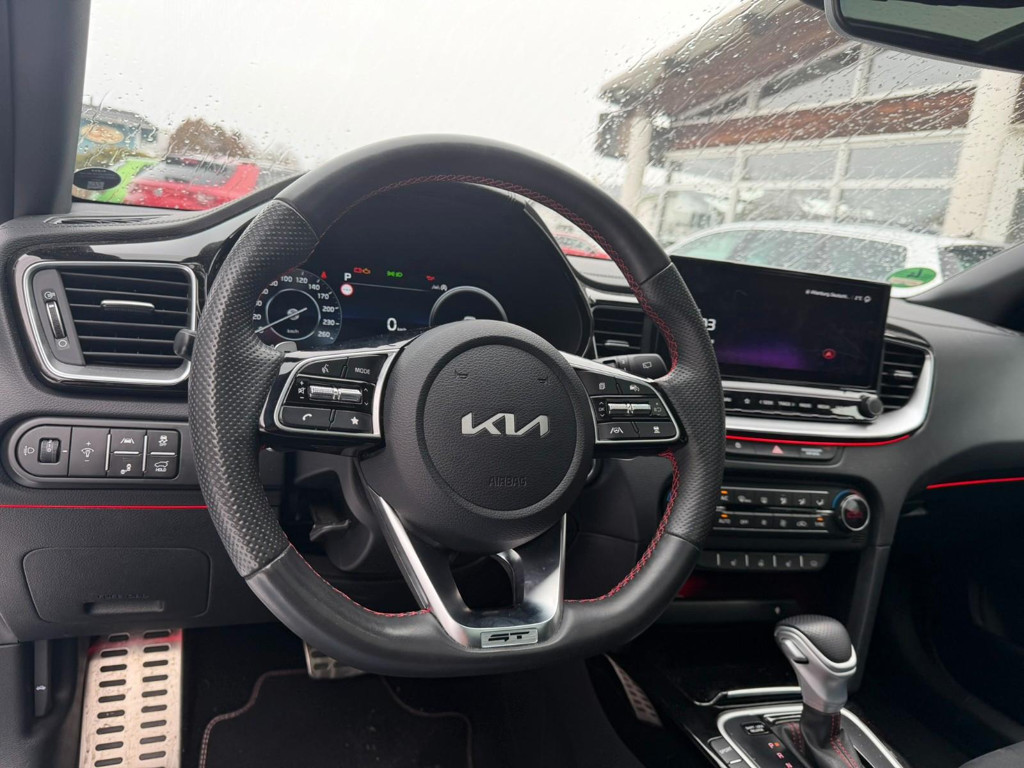 Kia ProCeed