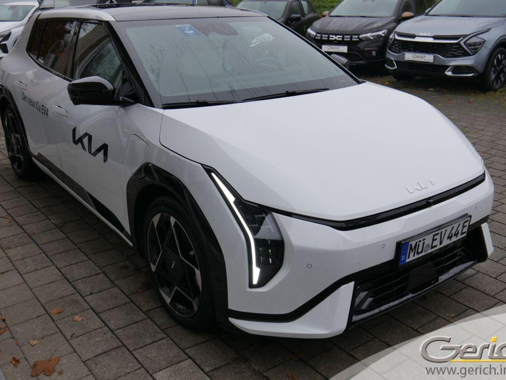 Kia EV4