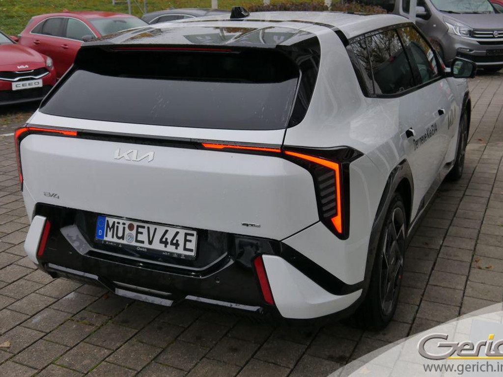 Kia EV4