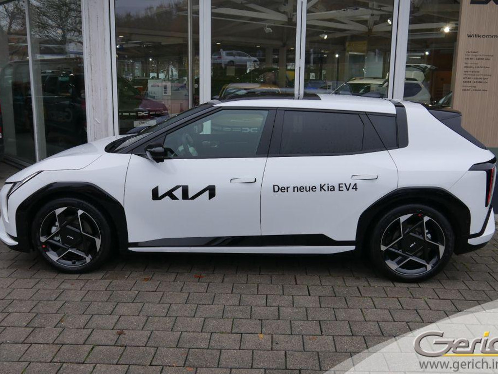 Kia EV4