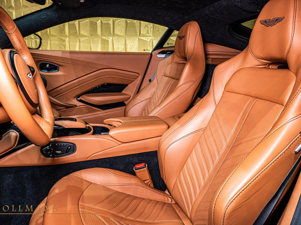 Aston Martin Vantage